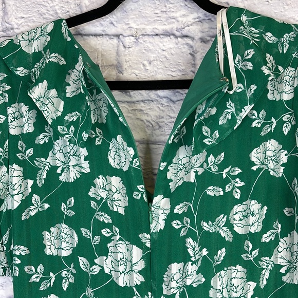 Lulus Ximena Green Floral Print Ruffled Short Sleeve Mini Dress size M - Picture 10 of 11